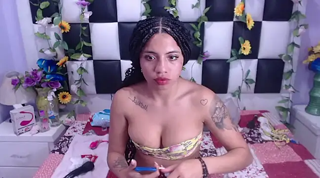 arianaa tompsoon online show from 12/06/24, 08:26