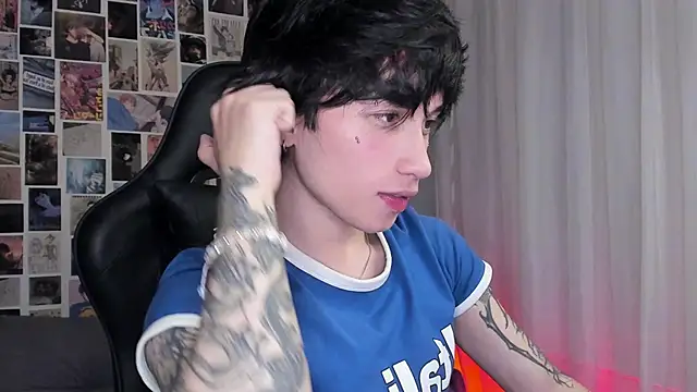 Snapshot of liamelf chatting on 09/25/25, 07:34 liamelf online show from 09/25/25, 07:34