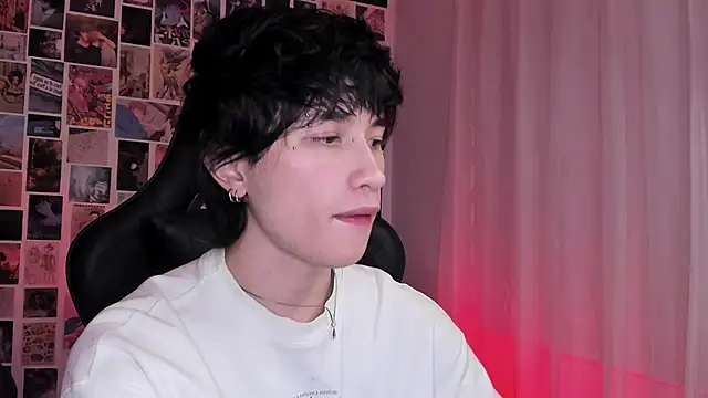 Snapshot of liamelf chatting on 10/16/25, 02:34 liamelf online show from 10/16/25, 02:34