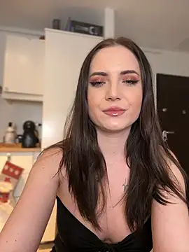 AvaGianna online show from 01/12/25, 05:22