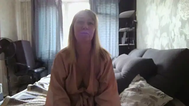WindChristy online show from 06/19/26, 09:35