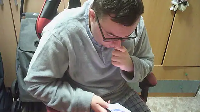 Javier bear online show from 01/10/25, 10:57