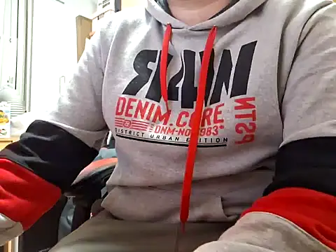Javier bear online show from 01/13/25, 02:32