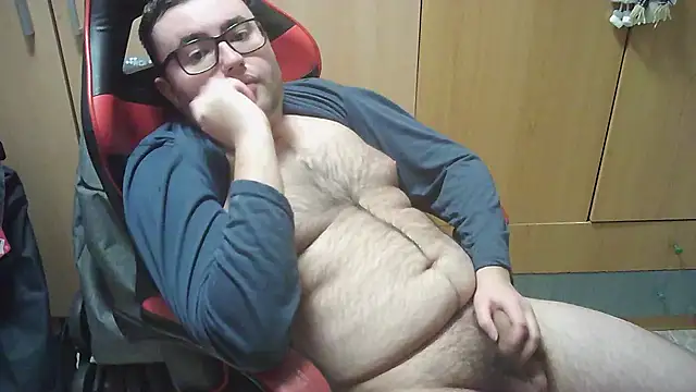 Javier bear online show from 01/14/25, 09:41