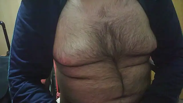 Javier bear online show from 01/22/25, 10:37