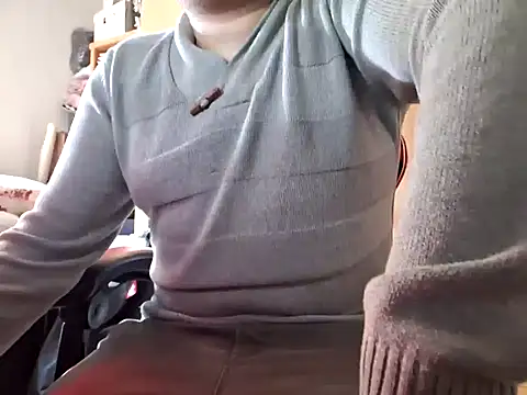 Javier bear online show from 01/29/25, 02:42