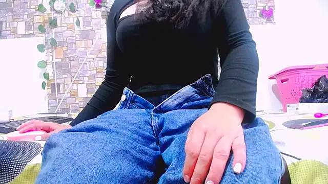 MaidenGame online show from 11/17/25, 02:12