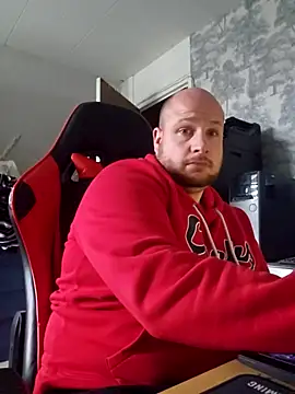 Snapshot of destructeur6 chatting on 12/04/25, 01:20 destructeur6 online show from 12/04/25, 01:20