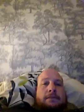 Snapshot of destructeur6 chatting on 12/05/25, 03:52 destructeur6 online show from 12/05/25, 03:52