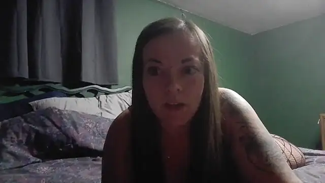 Glitt3rqueen341 online show from 10/03/25, 03:47