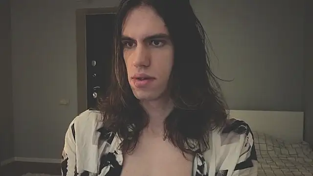 mollymila online show from 04/28/26, 12:31