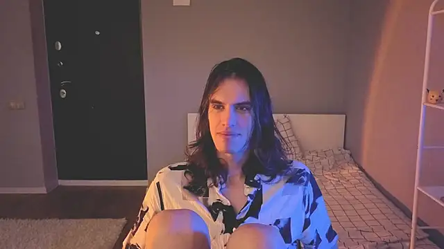 mollymila online show from 05/04/26, 04:14