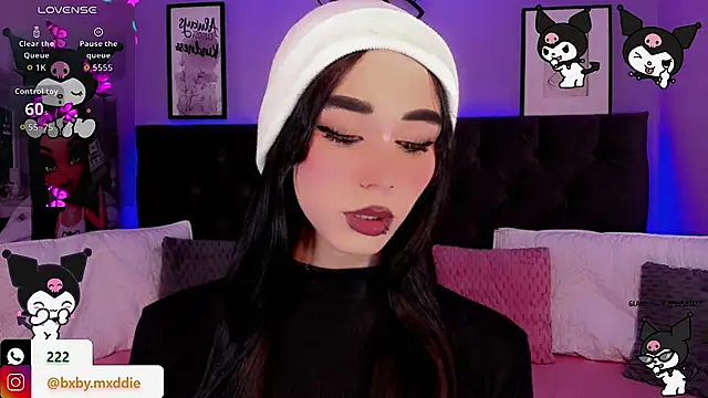 kimMaddiee online show from 10/13/25, 06:46