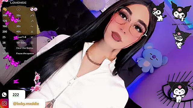 kimMaddiee online show from 10/22/25, 06:35