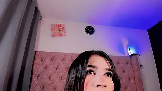 kimMaddiee online show from 05/27/26, 05:04