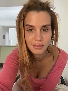 EmiliaCatalina online show from 11/08/25, 05:01