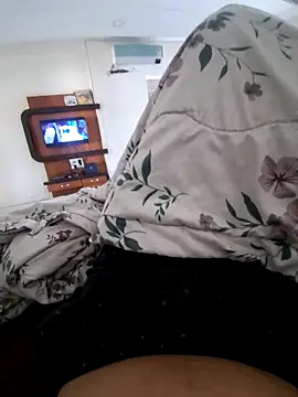 Snapshot of sexyboy1011 chatting on 11/08/25, 08:03 sexyboy1011 online show from 11/08/25, 08:03