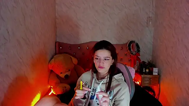 LiaHarryis online show from 12/13/24, 09:24
