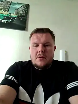 Snapshot of titovilan_PL chatting on 09/20/25, 11:33 titovilan PL online show from 09/20/25, 11:33