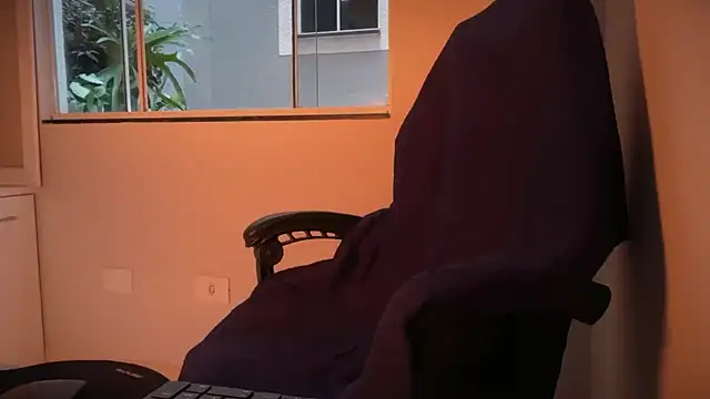 Smoker Ginger online show from 07/17/26, 07:41