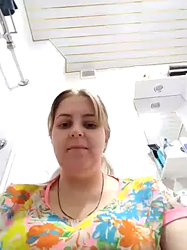 Lady nice cat online show from 01/07/25, 11:37