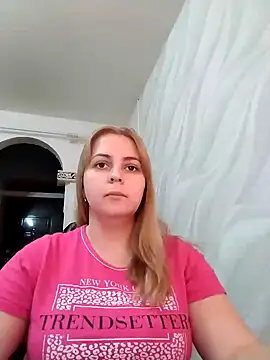Lady nice cat online show from 01/18/25, 10:28