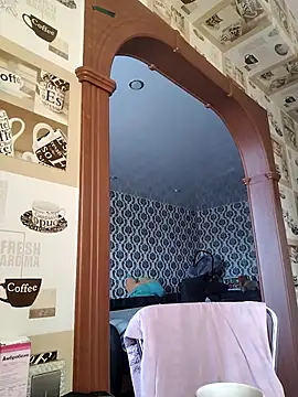 Lady nice cat online show from 10/13/25, 04:12