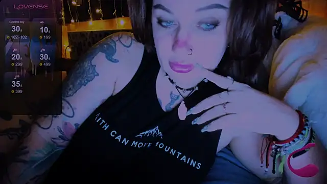EllieOz online show from 12/13/24, 02:16