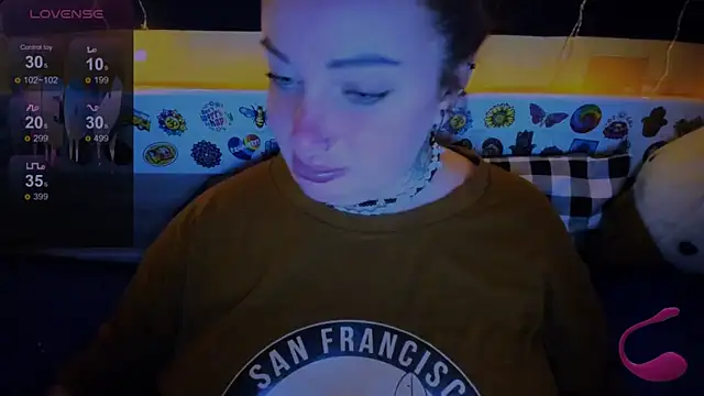 EllieOz online show from 12/29/24, 11:18