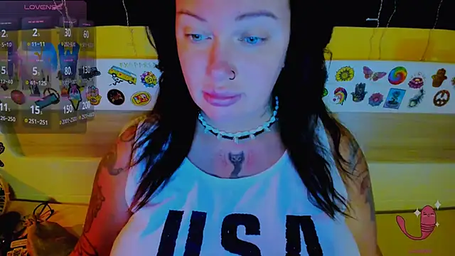 EllieOz online show from 09/18/25, 04:42