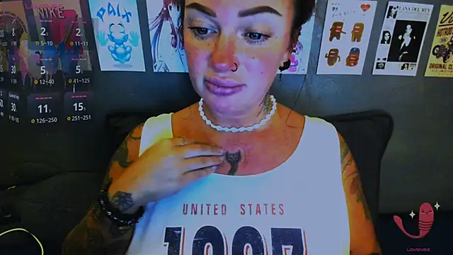 EllieOz online show from 04/18/26, 07:07