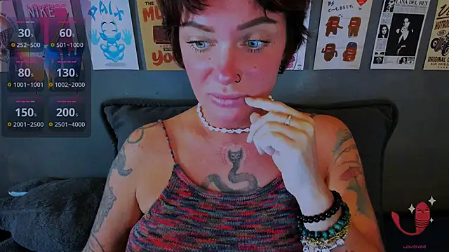 EllieOz online show from 06/05/26, 01:50