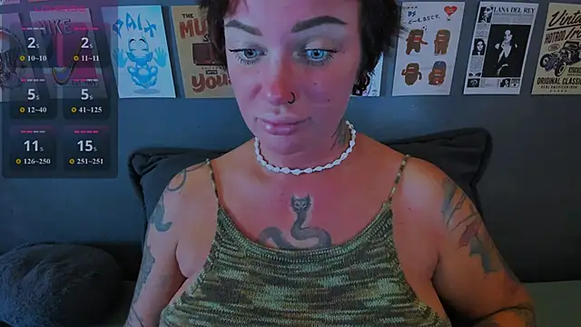 EllieOz online show from 06/09/26, 05:02