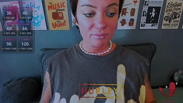 EllieOz online show from 07/28/26, 03:21