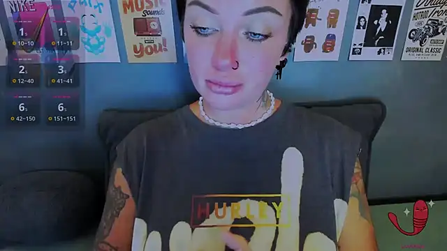 EllieOz online show from 07/28/26, 06:20