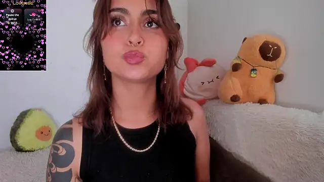 Violette-Ramirez01 online show from 10/06/25, 09:23