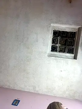 hazisabel online show from 11/28/25, 03:20