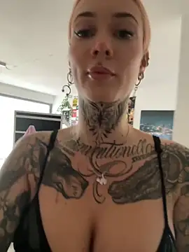 Stella-Kink online show from 11/14/25, 10:03