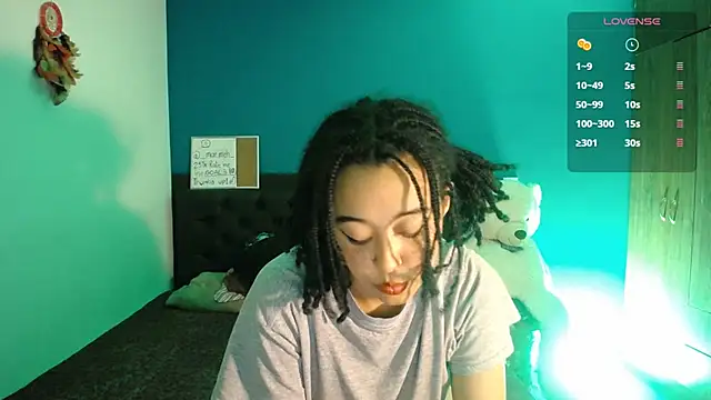 Snapshot of ela_0 chatting on 09/30/25, 04:28 ela 0 online show from 09/30/25, 04:28