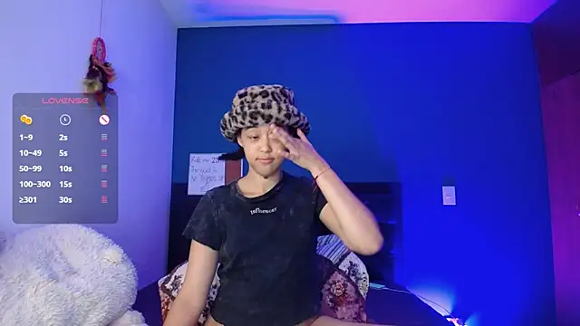 Snapshot of ela_0 chatting on 10/07/25, 06:32 ela 0 online show from 10/07/25, 06:32