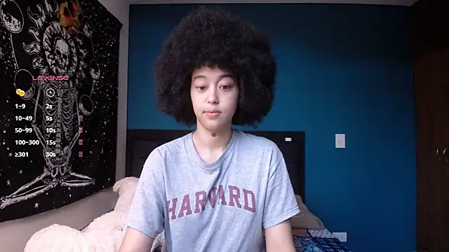 Snapshot of ela_0 chatting on 10/16/25, 07:26 ela 0 online show from 10/16/25, 07:26