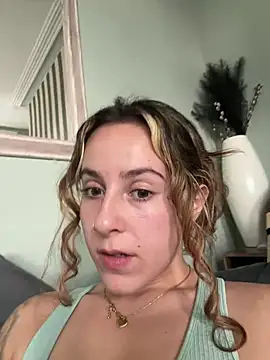 Miss emilee online show from 03/07/25, 01:40