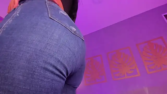majo rosse  online show from 06/17/26, 07:04