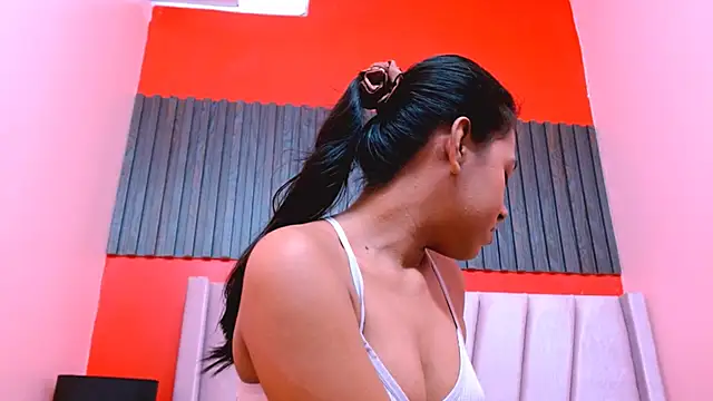 VeronicaRobles online show from 06/30/26, 06:53