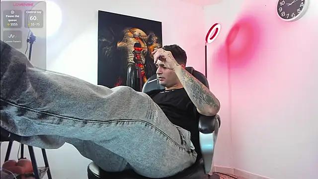 Nicolas Fellener online show from 11/03/25, 05:20