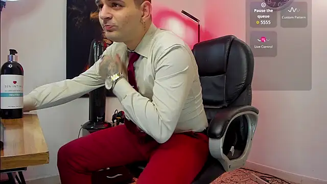 Nicolas Fellener online show from 11/12/25, 04:13