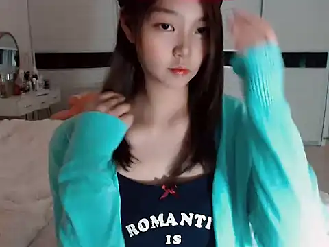-Lucky Girl online show from 12/13/24, 12:17