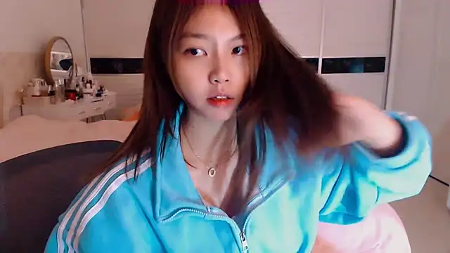 -Lucky Girl online show from 12/19/24, 08:02