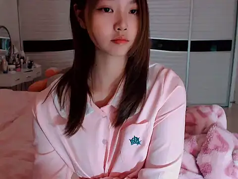 -Lucky Girl online show from 12/20/24, 02:30