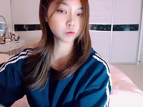 -Lucky Girl online show from 12/21/24, 05:03